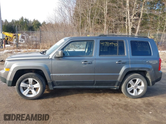 2012 Jeep Patriot Latitude with VIN 1C4NJRFB6CD541860, listed as a IAAI auction lot 41784940 with 138,715 mi miles and . Bid and sale history available at carsss.com. Image 12.