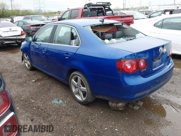 2008 Volkswagen Jetta SE с VIN 3VWRM71K18M043384, выставлен на аукционе IAAI как лот 41915731 с пробегом 137 718 миль миль и . История ставок и продаж доступна на DreamBid. Изображение 3.