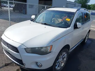 2012 Mitsubishi Outlander SE z VIN JA4AS3AW8CU016019, wystawiony jako IAAI lot #42394968 z przebiegiem 142 119 mil mil oraz . Historia ofert i sprzedaży dostępna na DreamBid. Obrazek 2.