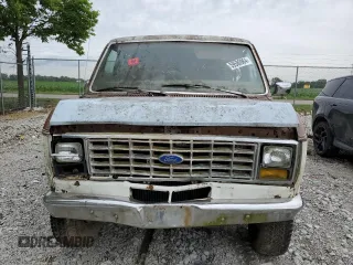 1990 Ford Econoline Wagon XL z VIN 1FBJS31H0LHB33372, wystawiony jako Copart lot #82614224 z przebiegiem Nie podano mil oraz Nie do naprawy • Non repairable. Historia ofert i sprzedaży dostępna na DreamBid. Obrazek 5.