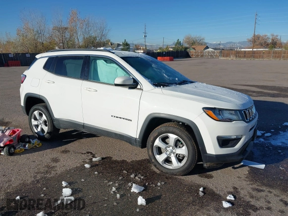 2019 Jeep Compass Latitude with VIN 3C4NJDBB5KT704564, listed as a IAAI auction lot 40768531 with 95,291 mi miles. Bid and sale history available at carsss.com. Image 1.
