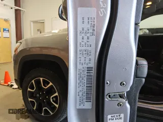 2020 Jeep Compass Trailhawk with VIN 3C4NJDDB7LT163533, listed as a Copart auction lot 55056085 with 9,815 mi miles and Clean Title. Bid and sale history available at carsss.com. Image 13.