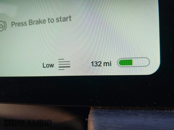 2022 Rivian R1S Launch Edition with VIN 7PDSGABL4NN000409, listed as a IAAI auction lot 41433164 with 39,603 mi miles. Bid and sale history available at carsss.com. Image 17.