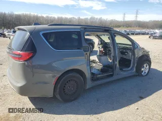 2022 Chrysler Pacifica Touring L z VIN 2C4RC1BG8NR133262, wystawiony jako Copart lot #49414495 z przebiegiem Nie podano mil oraz Szkoda całkowita • Salvage title. Historia ofert i sprzedaży dostępna na DreamBid. Obrazek 3.