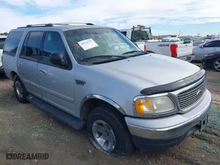 2001 Ford Expedition XLT with VIN 1FMRU15W31LA62535, listed as a IAAI auction lot 38354772 with 1 mi miles. Bid and sale history available at carsss.com. Image 1.