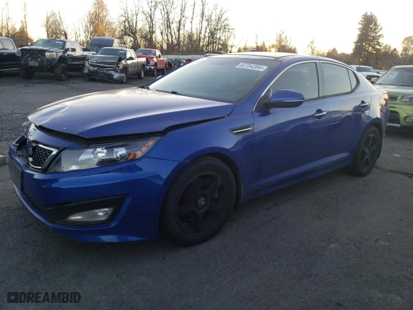 2012 Kia Optima SX with VIN 5XXGR4A61CG081429, listed as a Copart auction lot 82754384 with 207,394 mi miles and Salvage Title. Bid and sale history available at carsss.com. Image 1.