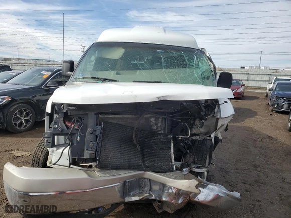 2004 Chevrolet Express Passenger with VIN 1GBFG15T041144358, listed as a Copart auction lot 45413355 with 0 mi miles and Salvage Title. Bid and sale history available at carsss.com. Image 5.