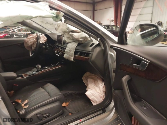 2018 Audi A4 Premium Plus with VIN WAUENAF41JA134435, listed as a IAAI auction lot 41275657 with 1 mi miles. Bid and sale history available at carsss.com. Image 5.