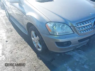 2008 Mercedes-Benz M 320 CDI with VIN 4JGBB22EX8A350132, listed as a IAAI auction lot 41245430 with 323,104 mi miles and . Bid and sale history available at DreamBid. Image 6.