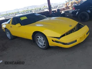 1995 Chevrolet Corvette with VIN 1G1YY22P1S5101368, listed as a IAAI auction lot 42074685 with 106,110 mi miles. Bid and sale history available at carsss.com. Image 1.