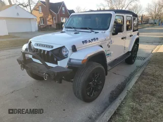 2022 Jeep Wrangler Unlimited Sahara with VIN 1C4HJXEG6NW255481, listed as a Copart auction lot 49181705 with 8,206 mi miles and Clean title. Bid and sale history available at DreamBid. Image 2.