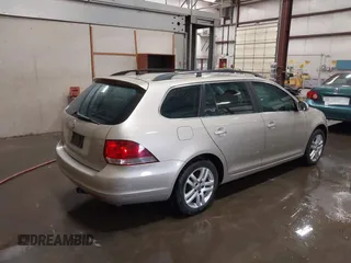 2012 Volkswagen Jetta TDI w/Sunroof & Nav with VIN 3VWPL7AJ8CM690178, listed as a IAAI auction lot 42424968 with 116,406 mi miles and . Bid and sale history available at DreamBid. Image 4.