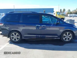 2018 Toyota Sienna SE with VIN 5TDXZ3DC8JS950681, listed as a IAAI auction lot 41389662 with 112,661 mi miles and . Bid and sale history available at DreamBid. Image 14.