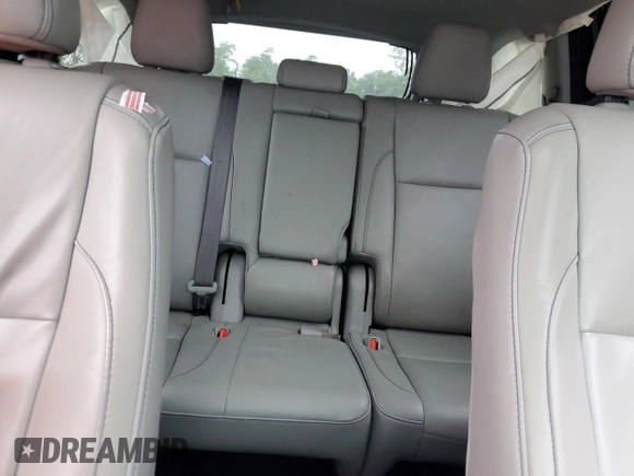 2018 Toyota Highlander SE z VIN 5TDKZRFH1JS543131, wystawiony jako Copart lot #59556625 z przebiegiem Nie podano mil oraz Szkoda całkowita • Salvage title. Historia ofert i sprzedaży dostępna na DreamBid. Obrazek 10.