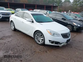 2015 Buick Regal Premium I with VIN 2G4GN5EX8F9177019, listed as a IAAI auction lot 41095772 with 164,373 mi miles. Bid and sale history available at carsss.com. Image 1.