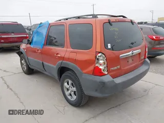 2006 Mazda Tribute i with VIN 4F2YZ02Z96KM08546, listed as a IAAI auction lot 41554299 with Not Provided miles and . Bid and sale history available at carsss.com. Image 3.