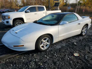 1997 Pontiac Firebird with VIN 2G2FS22K5V2232134, listed as a Copart auction lot 47107645 with 0 mi miles and Salvage Title. Bid and sale history available at carsss.com. Image 1.