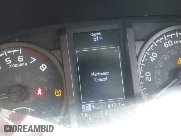 2018 Toyota Tacoma SR with VIN 3TMCZ5AN5JM125066, listed as a IAAI auction lot 41961168 with 88,497 mi miles. Bid and sale history available at carsss.com. Image 7.
