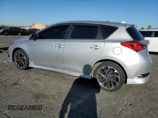 2016 Scion iM z VIN JTNKARJE1GJ505887, wystawiony jako Copart lot #88695115 z przebiegiem 137 491 mil mil oraz Szkoda całkowita • Salvage title. Historia ofert i sprzedaży dostępna na DreamBid. Obrazek 2.