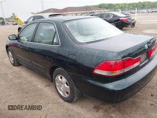 2001 Honda Accord EX z VIN 1HGCG16591A046487, wystawiony jako IAAI lot #42397692 z przebiegiem 137 248 mil mil oraz . Historia ofert i sprzedaży dostępna na DreamBid. Obrazek 3.
