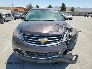 2015 Chevrolet Traverse LT z VIN 1GNKRHKD3FJ144343, wystawiony jako Copart lot #57354265 z przebiegiem 46 761 mil mil oraz Szkoda całkowita • Salvage title. Historia ofert i sprzedaży dostępna na DreamBid. Obrazek 5.