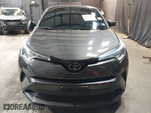 2019 Toyota C-HR XLE z VIN NMTKHMBX3KR083103, wystawiony jako IAAI lot #41935669 z przebiegiem 39 841 mil mil oraz . Historia ofert i sprzedaży dostępna na DreamBid. Obrazek 12.