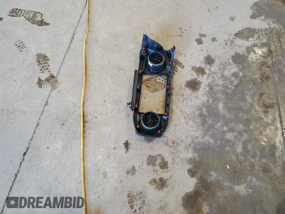 2019 Toyota Tacoma SR z VIN 3TMCZ5AN8KM197011, wystawiony jako Copart lot #56198675 z przebiegiem 117 363 mil mil oraz Szkoda całkowita • Salvage title. Historia ofert i sprzedaży dostępna na DreamBid. Obrazek 12.