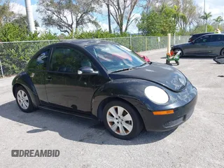 2010 Volkswagen Beetle с VIN 3VWRW3AG0AM023034, выставлен на аукционе IAAI как лот 41495200 с пробегом 100 162 миль миль и . История ставок и продаж доступна на DreamBid. Изображение 1.