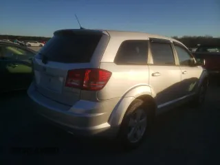 2009 Dodge Journey SXT with VIN 3D4GG57V59T526667, listed as a Copart auction lot 47412905 with 192,350 mi miles and Salvage Title. Bid and sale history available at carsss.com. Image 3.