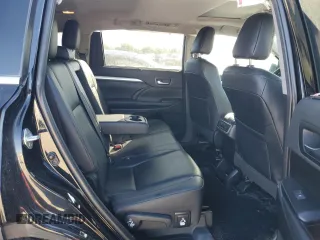 2019 Toyota Highlander SE with VIN 5TDJZRFH6KS611758, listed as a Copart auction lot 57157545 with 63,798 mi miles and Salvage title. Bid and sale history available at DreamBid. Image 11.