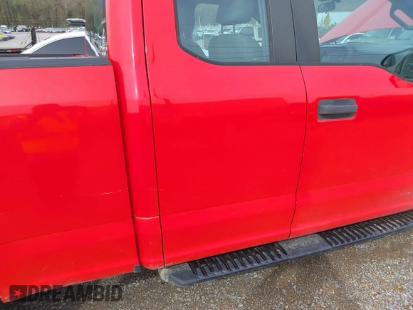 2017 Ford F-150 XL with VIN 1FTEX1C8XHKC88988, listed as a IAAI auction lot 41866592 with 121,709 mi miles. Bid and sale history available at carsss.com. Image 18.