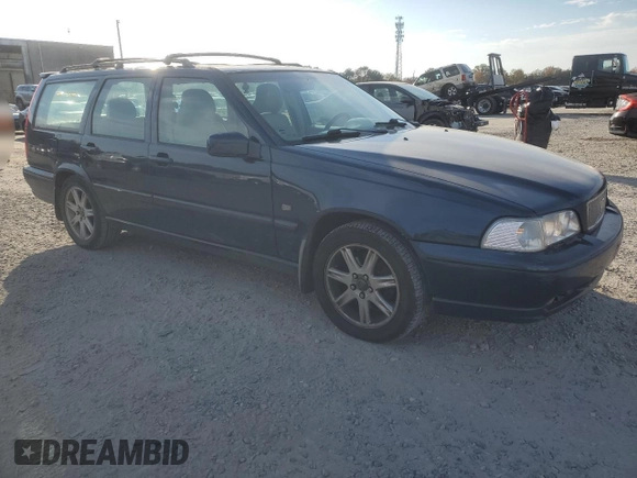 2000 Volvo V70 with VIN YV1LW61J5Y2708762, listed as a Copart auction lot 78267424 with 207,230 mi miles and Salvage Title. Bid and sale history available at carsss.com. Image 4.