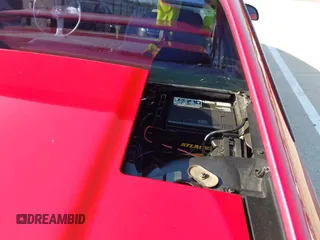 1986 Pontiac Fiero z VIN 1G2PG9791GP267415, wystawiony jako IAAI lot #42461769 z przebiegiem Nie podano mil oraz . Historia ofert i sprzedaży dostępna na DreamBid. Obrazek 13.