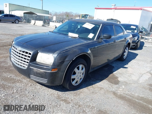 2005 Chrysler 300 with VIN 2C3JA43R25H600920, listed as a IAAI auction lot 41863216 with 1 mi miles. Bid and sale history available at carsss.com. Image 2.