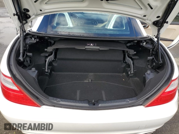 2016 Mercedes-Benz SLK 300 z VIN WDDPK3JA6GF118441, wystawiony jako Copart lot #45387565 z przebiegiem 40 442 mil mil oraz Szkoda całkowita • Salvage title. Historia ofert i sprzedaży dostępna na DreamBid. Obrazek 10.