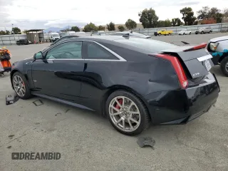 2011 Cadillac CTS-V z VIN 1G6DV1EP3B0120525, wystawiony jako Copart lot #81183434 z przebiegiem 17 578 mil mil oraz Szkoda całkowita • Salvage title. Historia ofert i sprzedaży dostępna na DreamBid. Obrazek 2.