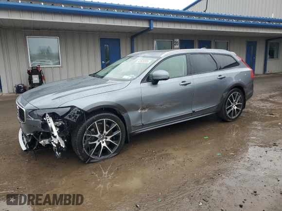 2020 Volvo V90 z VIN YV4A22NL7L1104414, wystawiony jako Copart lot #52523205 z przebiegiem 55 916 mil mil oraz Szkoda całkowita • Salvage title. Historia ofert i sprzedaży dostępna na DreamBid. Obrazek 1.