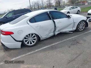 2012 Jaguar XF z VIN SAJWA0FB5CLS44974, wystawiony jako IAAI lot #41968948 z przebiegiem 105 361 mil mil oraz . Historia ofert i sprzedaży dostępna na DreamBid. Obrazek 6.