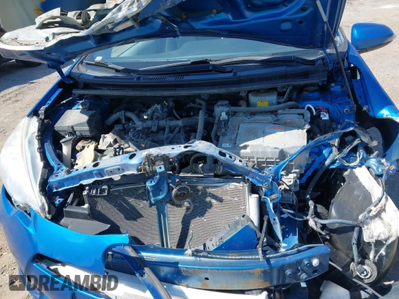2013 Toyota Prius One z VIN JTDKDTB33D1555756, wystawiony jako IAAI lot #41962684 z przebiegiem Nie podano mil oraz . Historia ofert i sprzedaży dostępna na DreamBid. Obrazek 10.