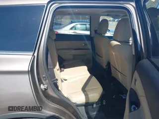 2020 Mitsubishi Outlander GT z VIN JA4JZ4AX4LZ008884, wystawiony jako IAAI lot #41800171 z przebiegiem 59 533 mil mil oraz . Historia ofert i sprzedaży dostępna na DreamBid. Obrazek 8.