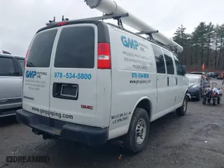 2019 GMC Savana Cargo Van with VIN 1GTW7AFG9K1154896, listed as a IAAI auction lot 41761872 with 183,541 mi miles. Bid and sale history available at carsss.com. Image 4.