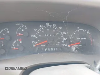 2000 Ford F-250 XL with VIN 1FTNX21F7YEC30939, listed as a IAAI auction lot 41495195 with 251,123 mi miles and . Bid and sale history available at DreamBid. Image 7.