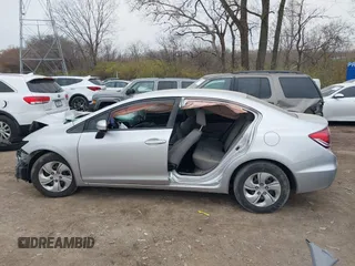 2014 Honda Civic LX z VIN 19XFB2F55EE210725, wystawiony jako IAAI lot #40973483 z przebiegiem 47 366 mil mil oraz . Historia ofert i sprzedaży dostępna na DreamBid. Obrazek 15.