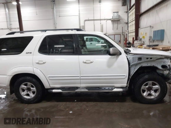 2005 Toyota Sequoia SR5 with VIN 5TDBT44A85S245126, listed as a IAAI auction lot 41559596 with 236,256 mi miles and . Bid and sale history available at DreamBid. Image 14.