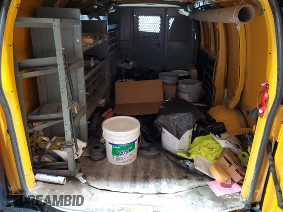 2013 GMC Savana Cargo Van with VIN 1GTZ7TBG2D1118954, listed as a Copart auction lot 73755124 with 117,410 mi miles and Salvage Title. Bid and sale history available at carsss.com. Image 10.