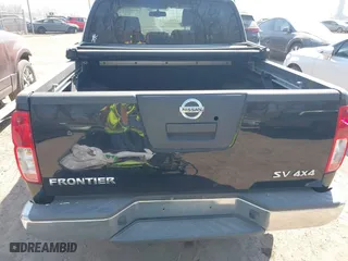 2011 Nissan Frontier PRO-4X with VIN 1N6AD0EV3BC409198, listed as a IAAI auction lot 41793467 with 177,192 mi miles. Bid and sale history available at carsss.com. Image 18.