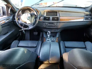 2014 BMW X6 xDrive35i with VIN 5UXFG2C51E0C43415, listed as a Copart auction lot 86484594 with 0 mi miles and Salvage Title. Bid and sale history available at carsss.com. Image 8.