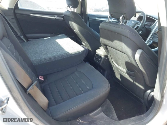 2013 Ford Fusion SE with VIN 3FA6P0H7XDR286684, listed as a IAAI auction lot 41891474 with 175,806 mi miles. Bid and sale history available at carsss.com. Image 8.