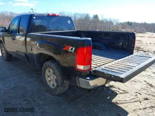 2011 GMC Sierra 1500 SLE with VIN 1GTR2VE33BZ249635, listed as a IAAI auction lot 41689588 with 208,871 mi miles. Bid and sale history available at carsss.com. Image 3.