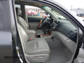 2010 Toyota Highlander Limited with VIN 5TDDK3EH8AS014092, listed as a IAAI auction lot 41498965 with 228,770 mi miles and . Bid and sale history available at DreamBid. Image 5.